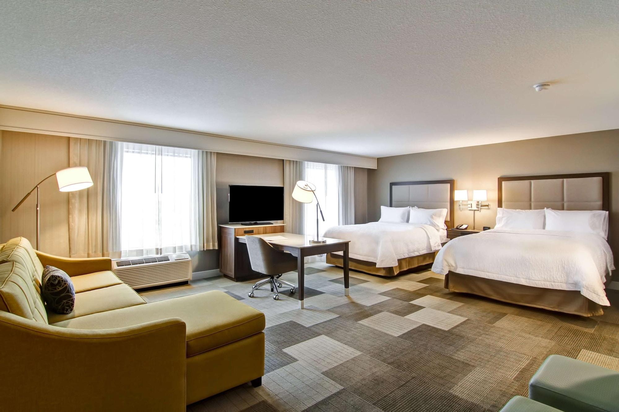 Hampton Inn & Suites By Hilton Saskatoon Airport Exterior foto